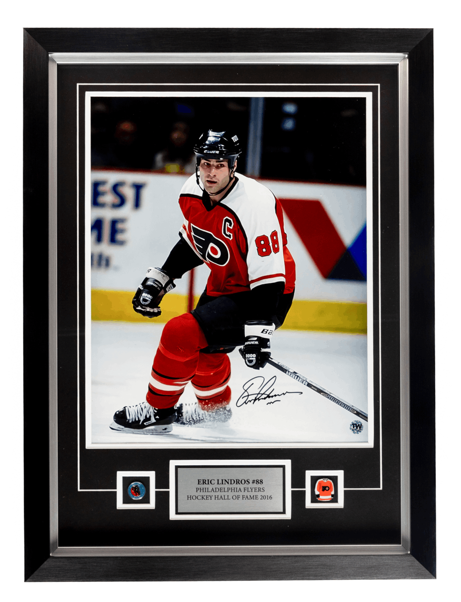 Eric Lindros Philadelphia Flyers - Framed And Signed Picture (23 ¼ X 31 ...