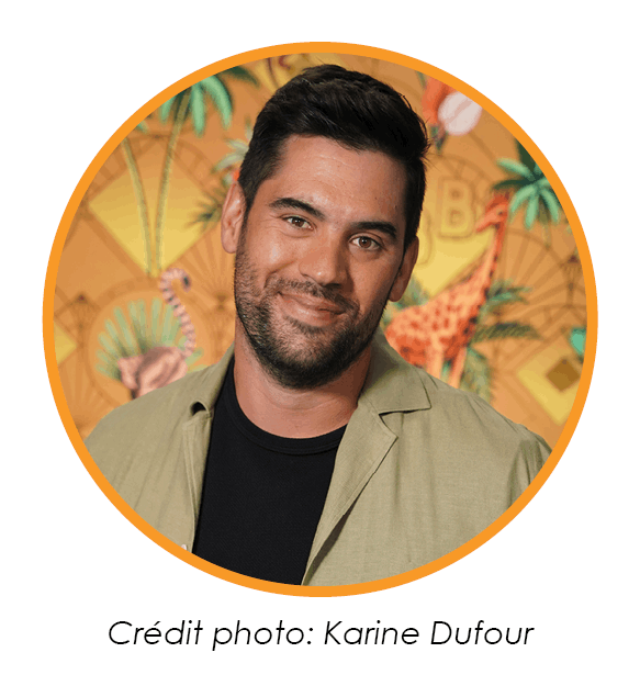 Ballon de football autographié par Laurent DuvernayTardif Encan